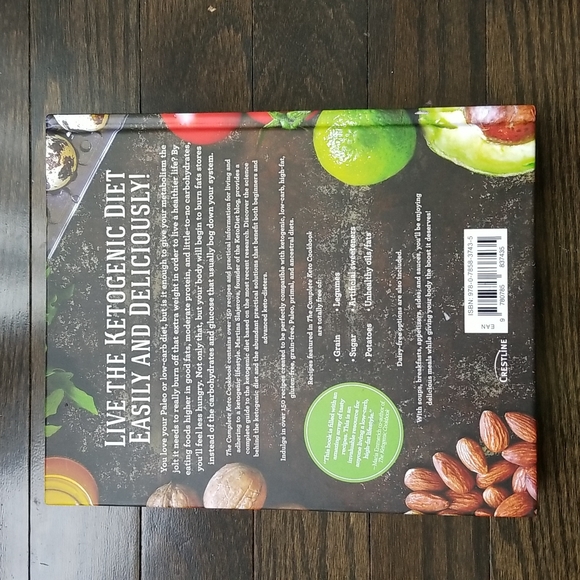 The Complete Keto Cookbook - Picture 3 of 4